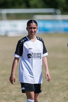 Bild 145 - wBJ TuRa Meldorf/Buesum - JFV Luebeck : Ergebnis: 1:0